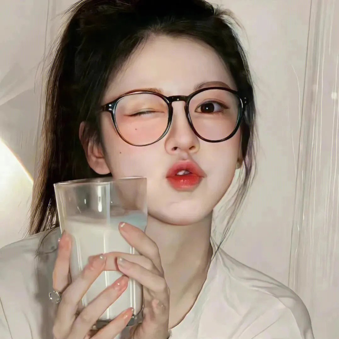 三个带面纱的女子